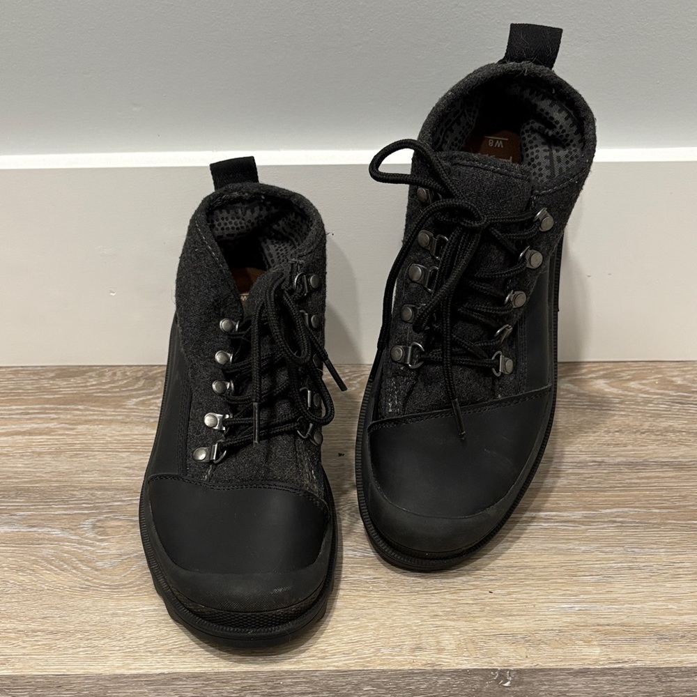 Toms Black Ankle Boots